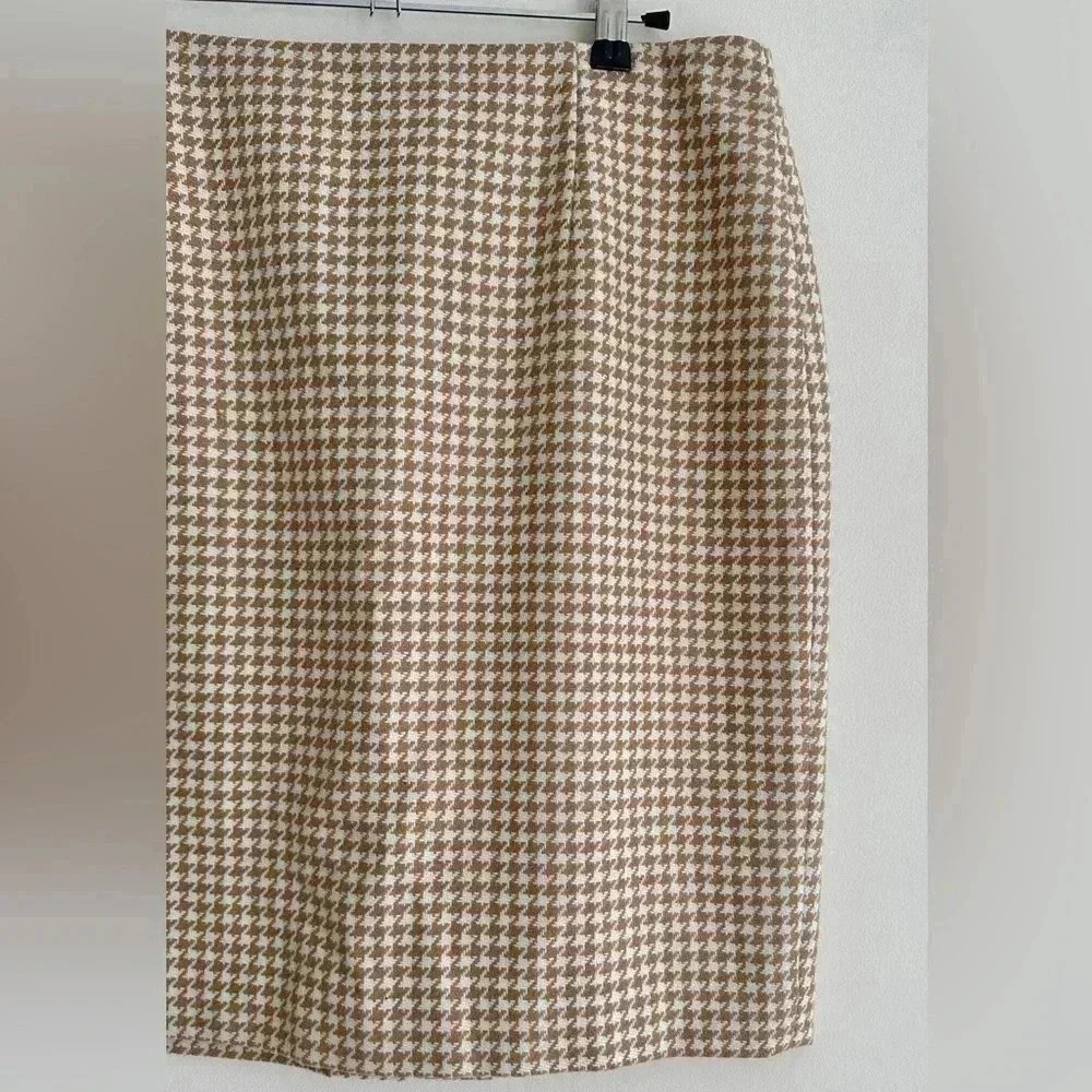 Ann Taylor LOFT Tan and Cream Houndstooth Wool Blend Pencil Skirt, Size 12 - Picture 5 of 16